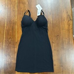 New! HANRO Women's Allure Bra Black Body Dress Slip Size 36C